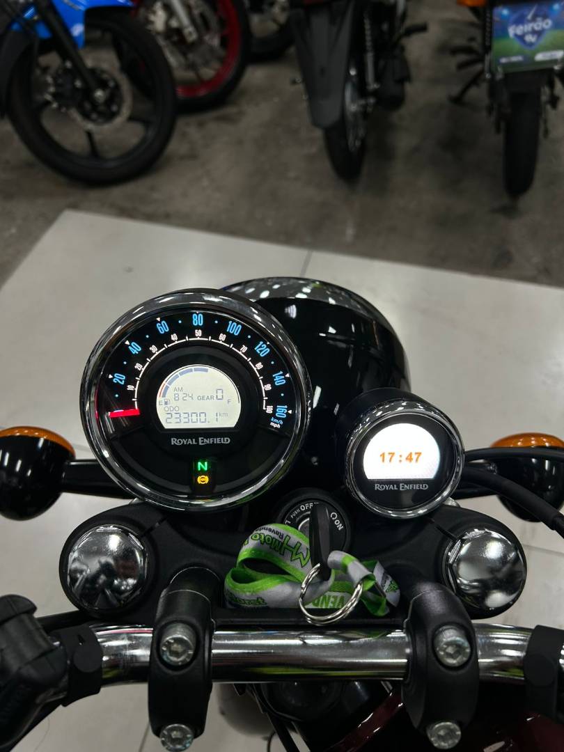ROYAL ENFIELD METEOR 350 FIREBALL