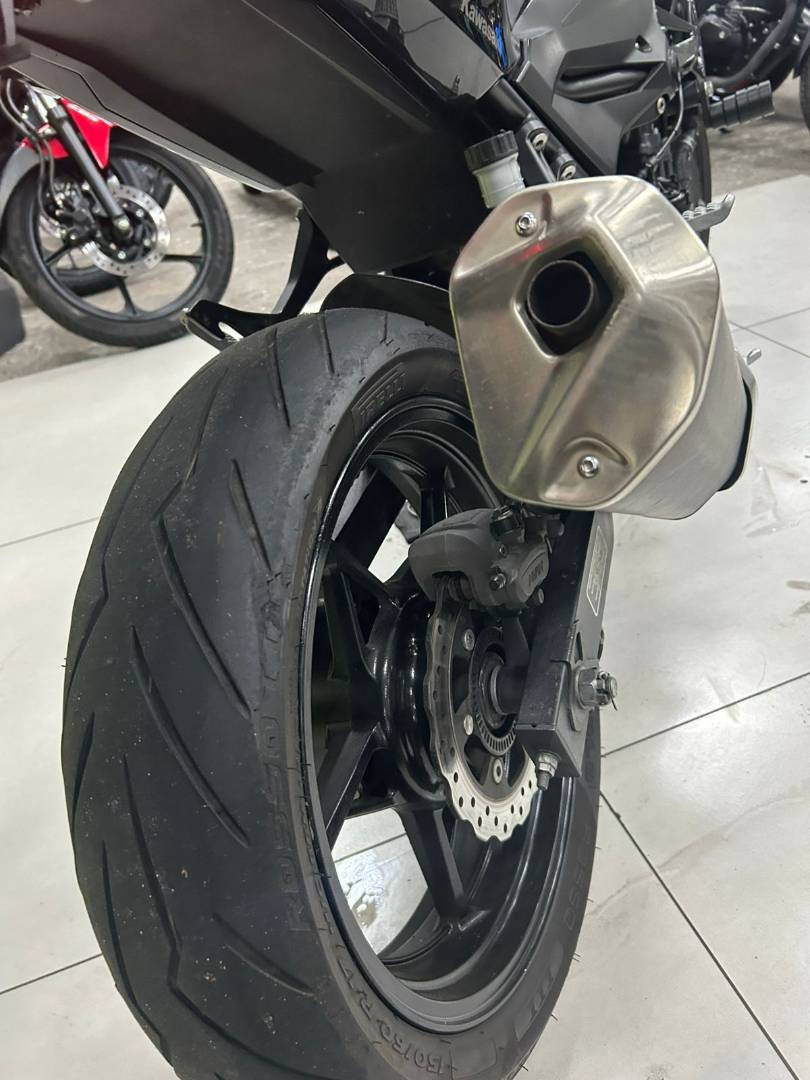 KAWASAKI Z400
