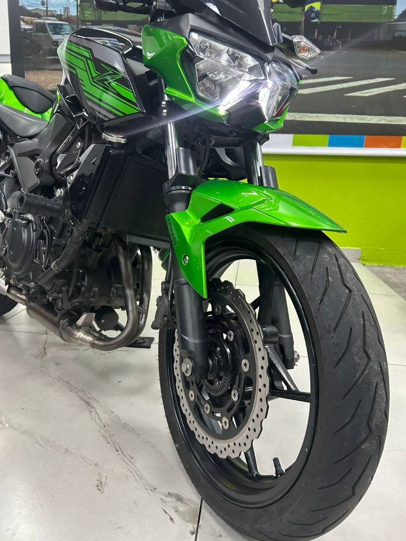 KAWASAKI Z400