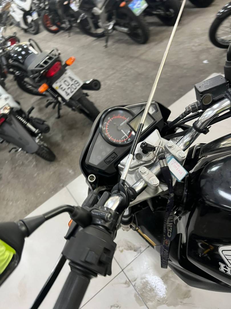 HONDA CB 300R