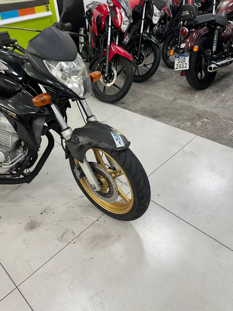 HONDA CB 300R