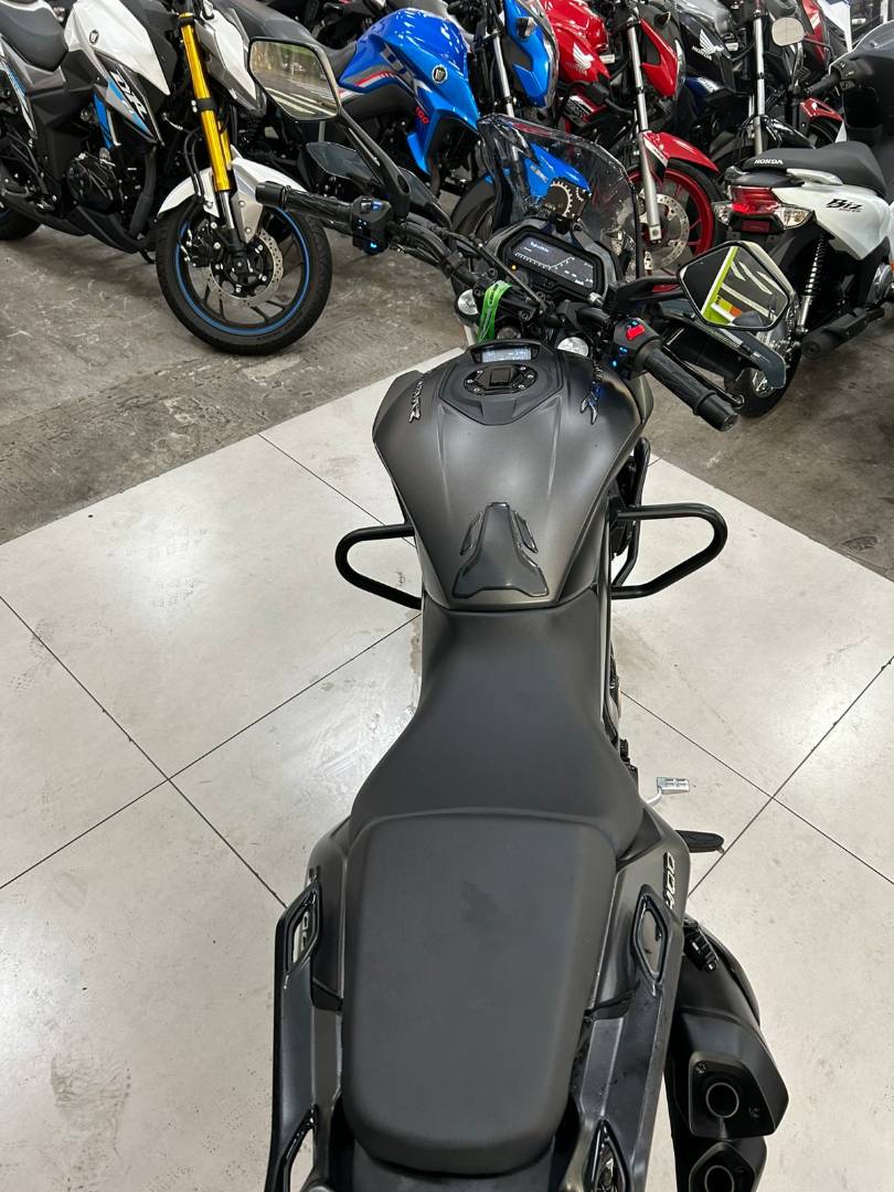 BAJAJ DOMINAR 400
