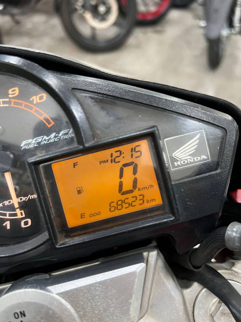 HONDA CB 300R