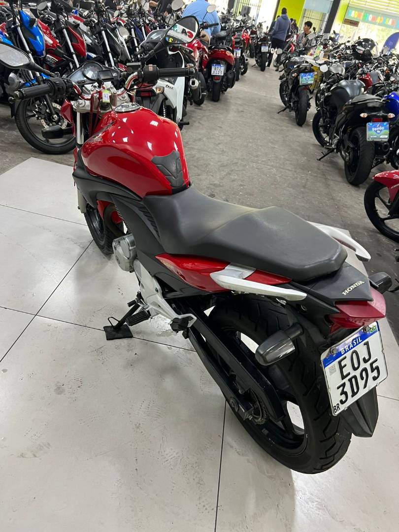 HONDA CB 300R