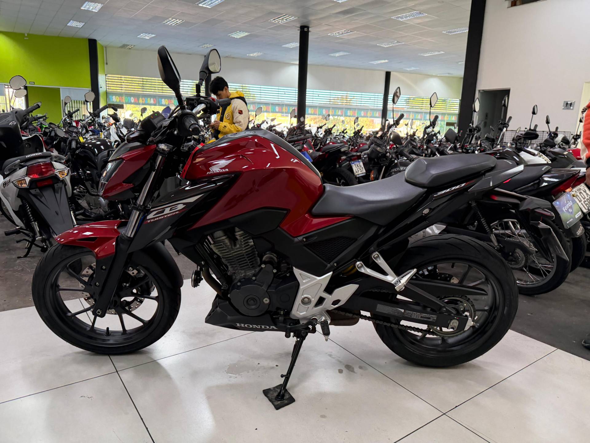 HONDA CB 300F TWISTER CBS