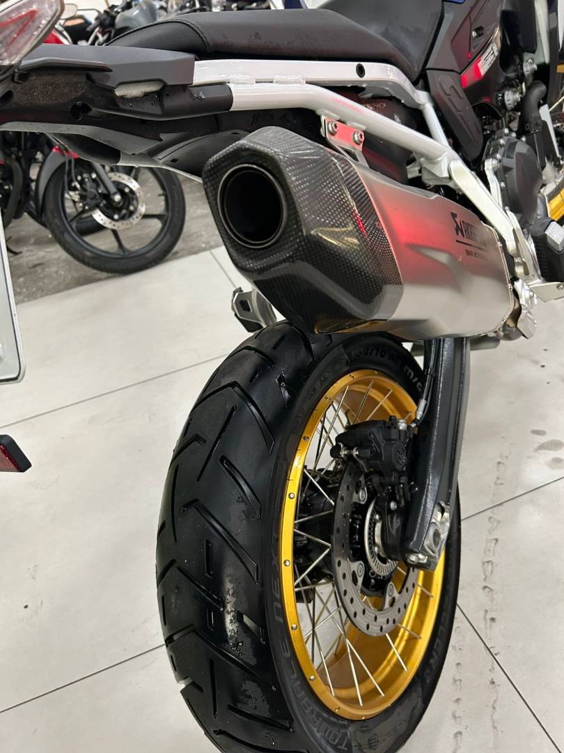 BMW F 900 GS TROPHY