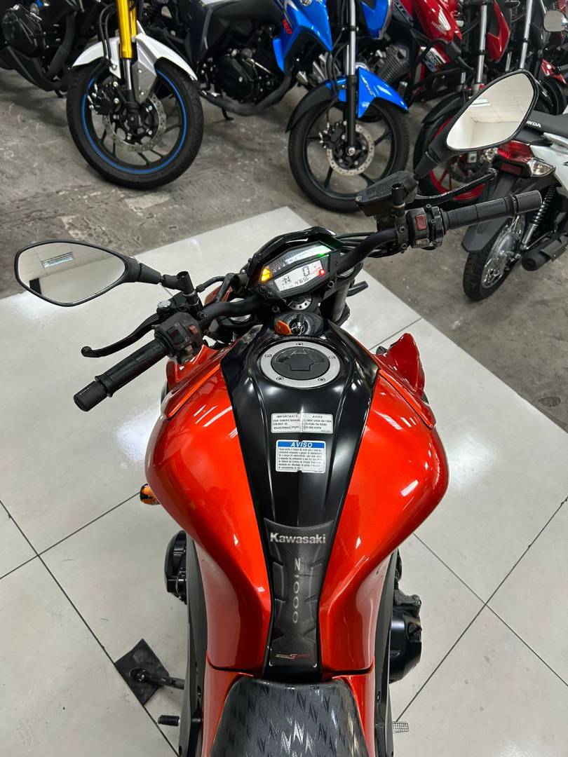 KAWASAKI Z1000 ABS