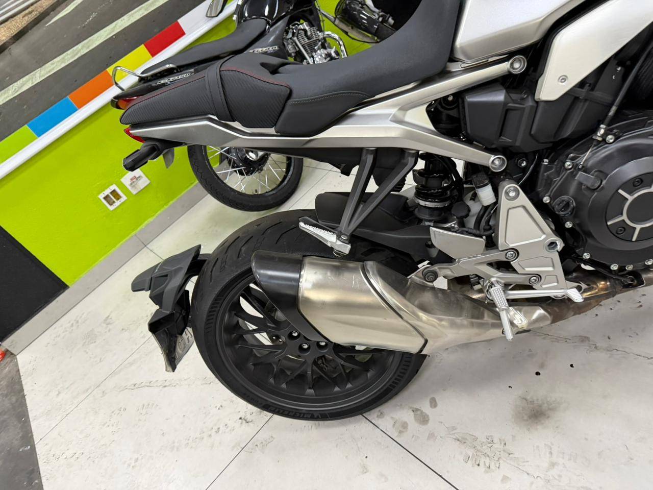 HONDA CB 1000R ABS