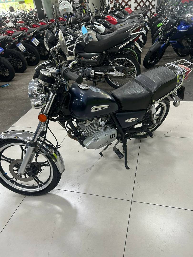 SUZUKI INTRUDER 125