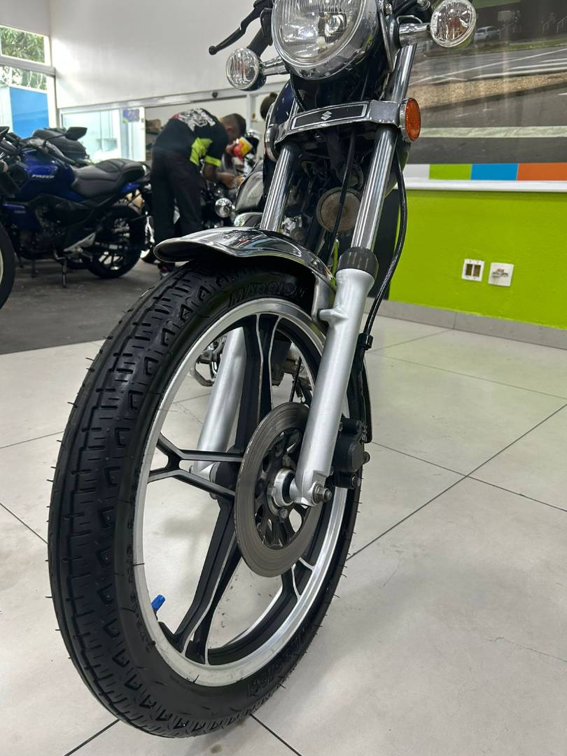 SUZUKI INTRUDER 125
