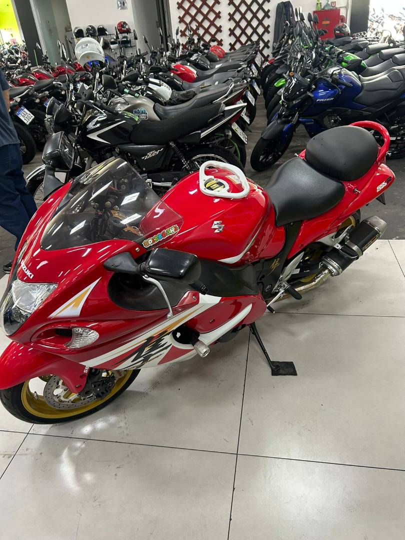 SUZUKI GSX 1300 R HAYABUSA
