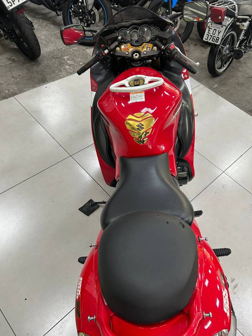 SUZUKI GSX 1300 R HAYABUSA