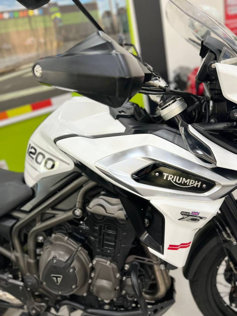 TRIUMPH TIGER 1200 XCX