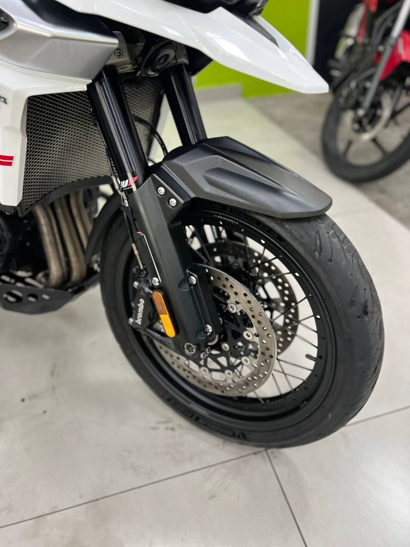 TRIUMPH TIGER 1200 XCX