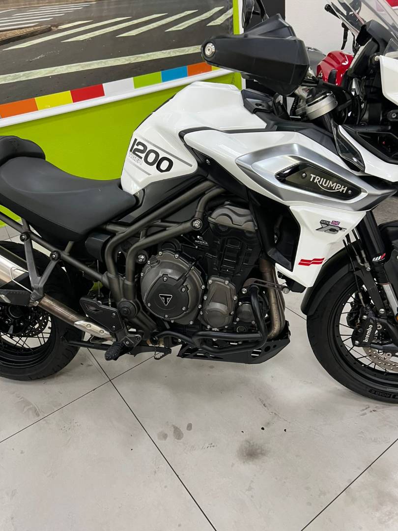 TRIUMPH TIGER 1200 XCX
