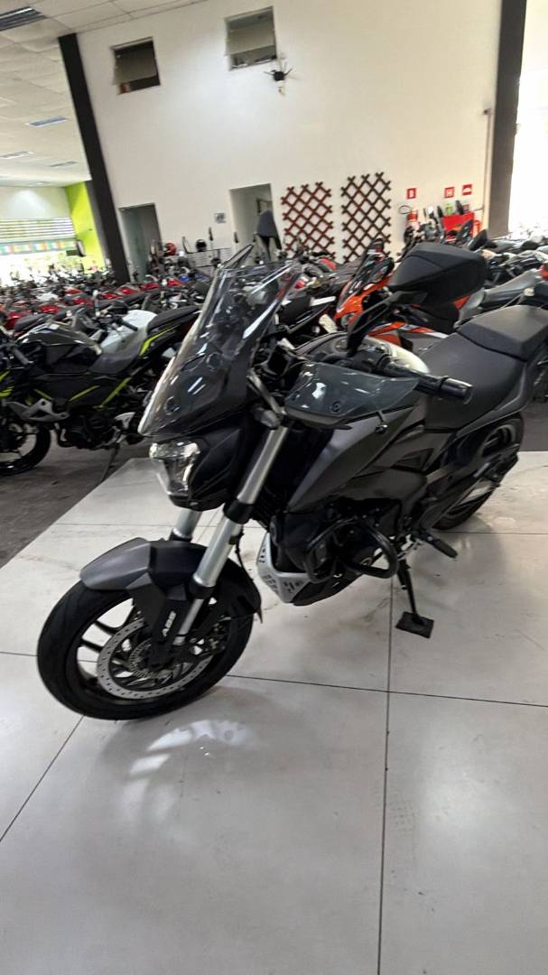 BAJAJ DOMINAR 400