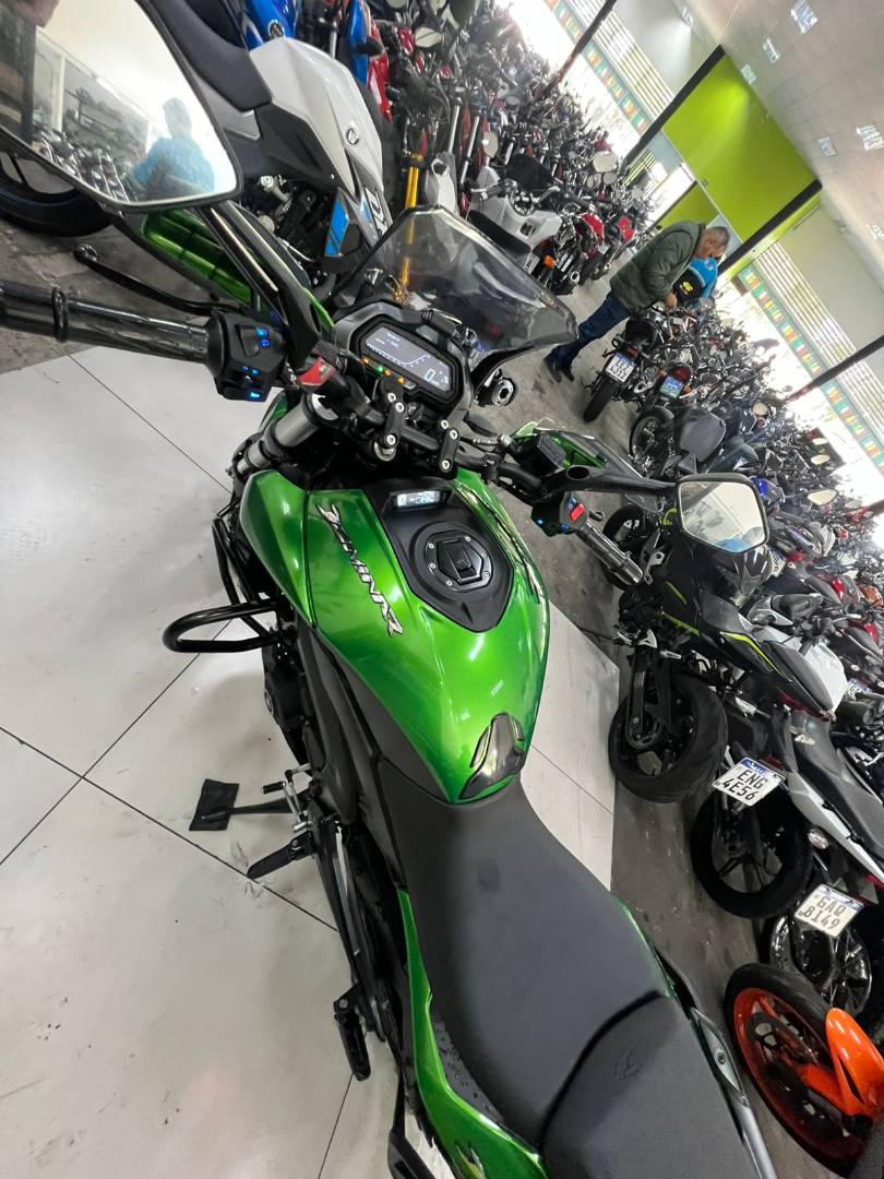 BAJAJ DOMINAR 400