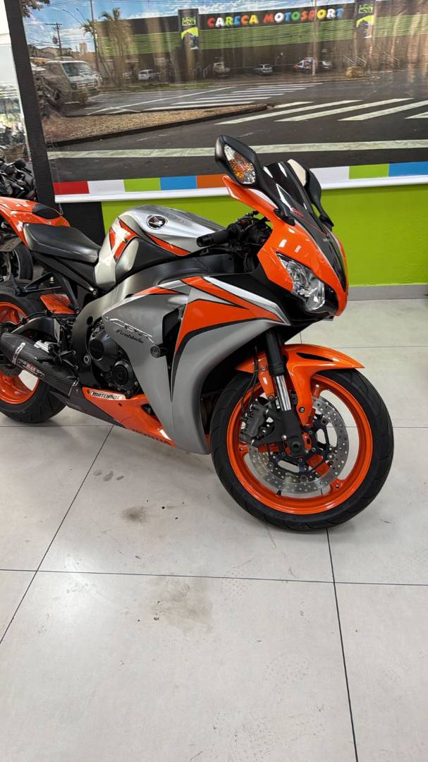HONDA CBR 1000RR