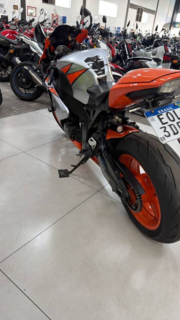 HONDA CBR 1000RR
