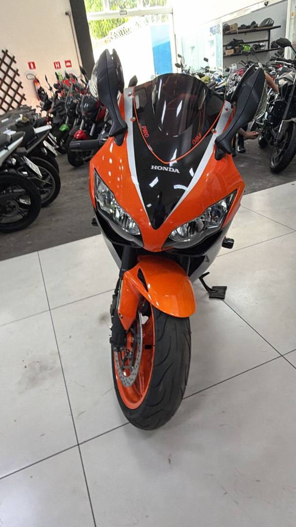 HONDA CBR 1000RR