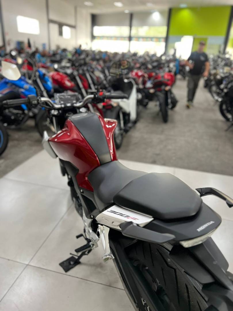 HONDA CB TWISTER