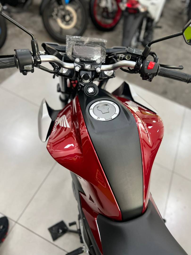 HONDA CB TWISTER