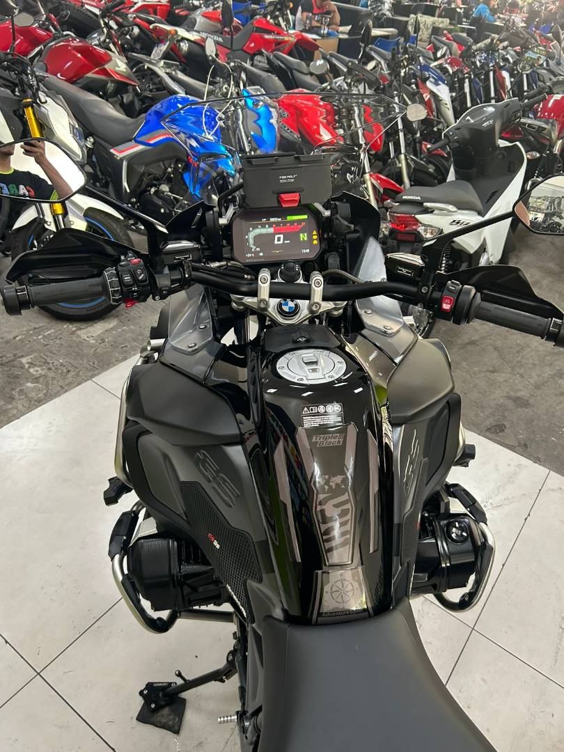 BMW R 1250 GS ADVENTURE TRIPLE BLACK