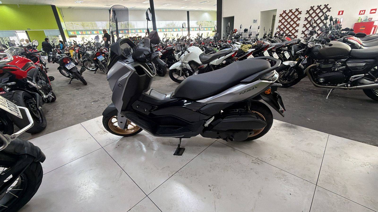 YAMAHA NMAX 160 ABS