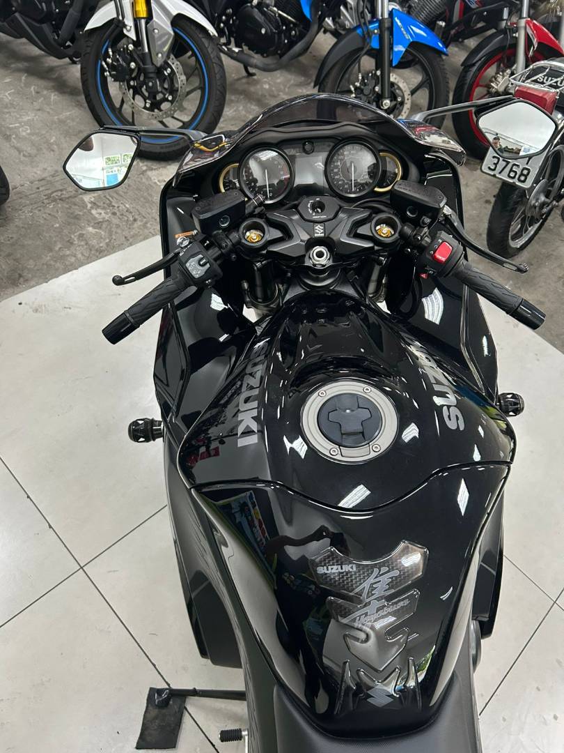 SUZUKI HAYABUSA GSX 1300RA