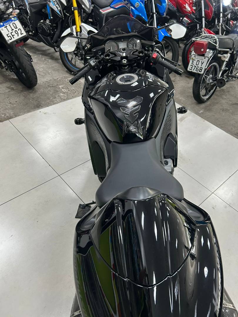 SUZUKI HAYABUSA GSX 1300RA