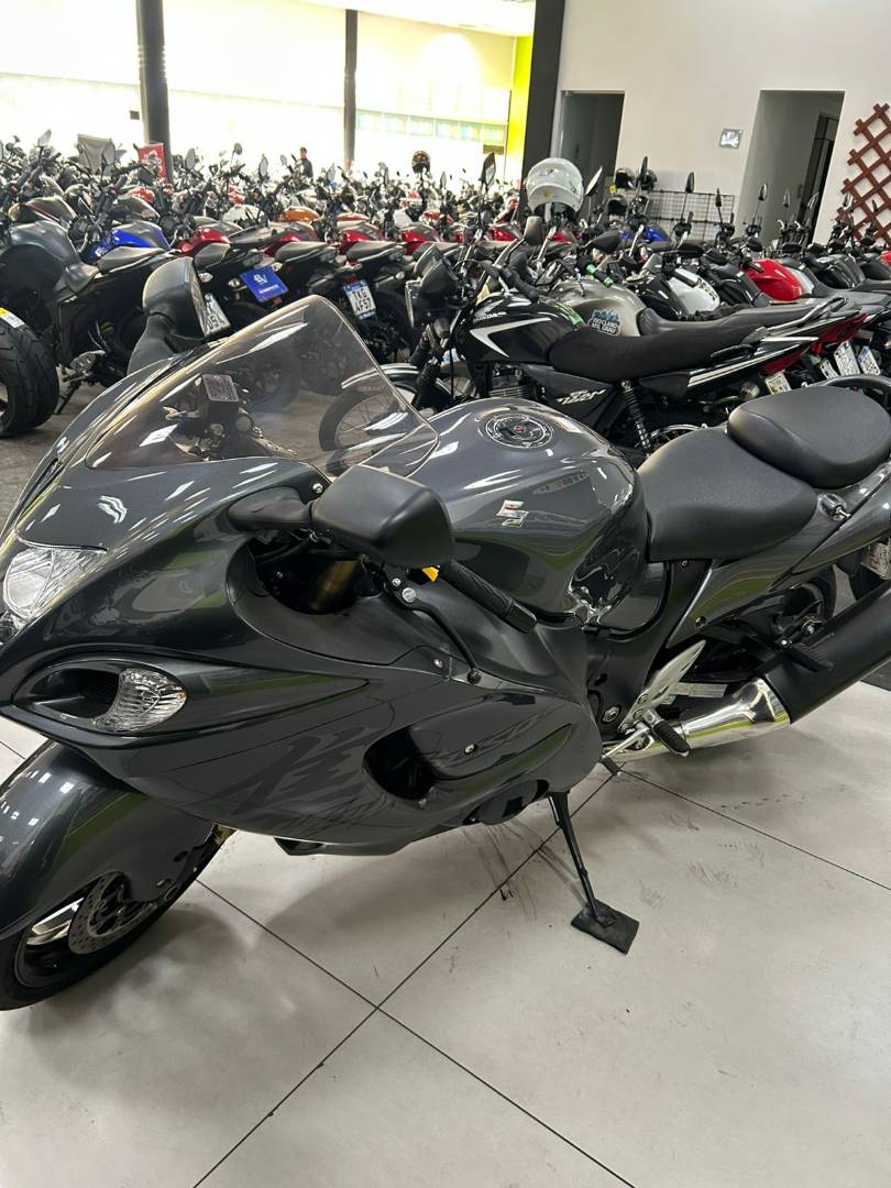 SUZUKI HAYABUSA GSX 1300RA