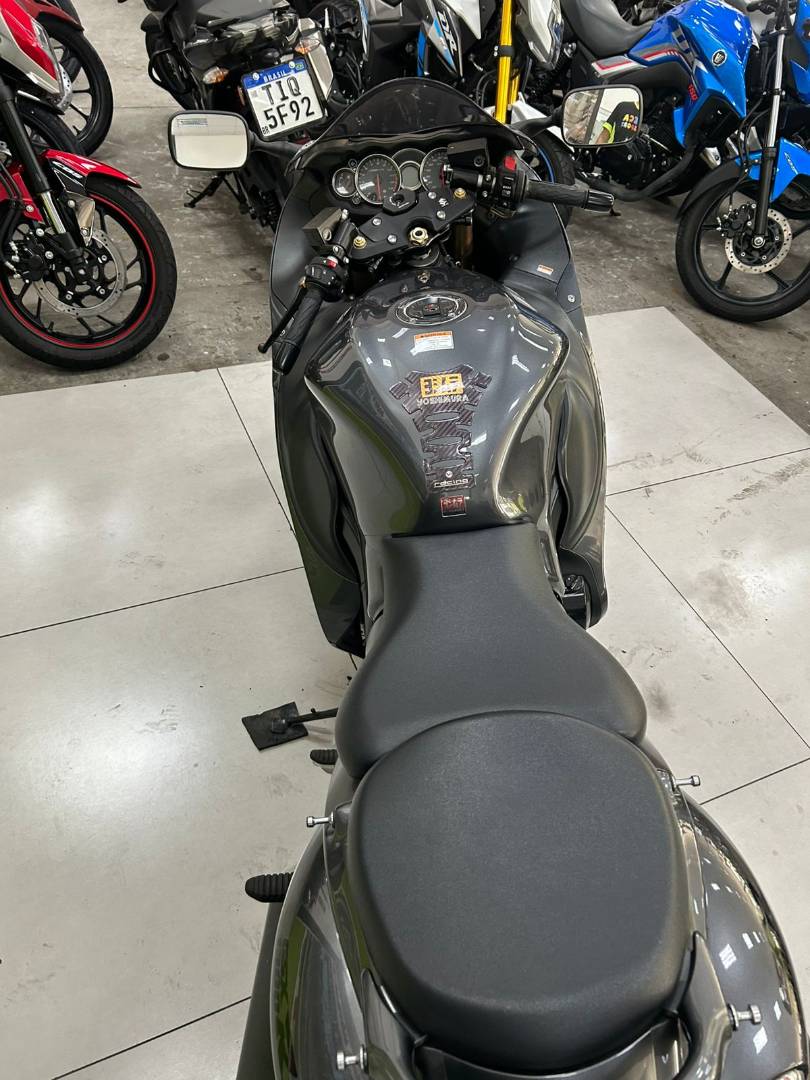 SUZUKI HAYABUSA GSX 1300RA