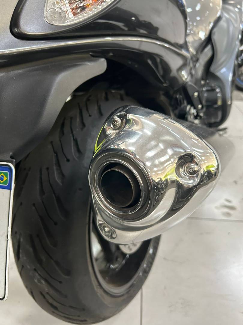 SUZUKI HAYABUSA GSX 1300RA