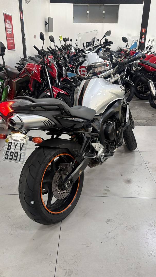 YAMAHA FAZER 600S
