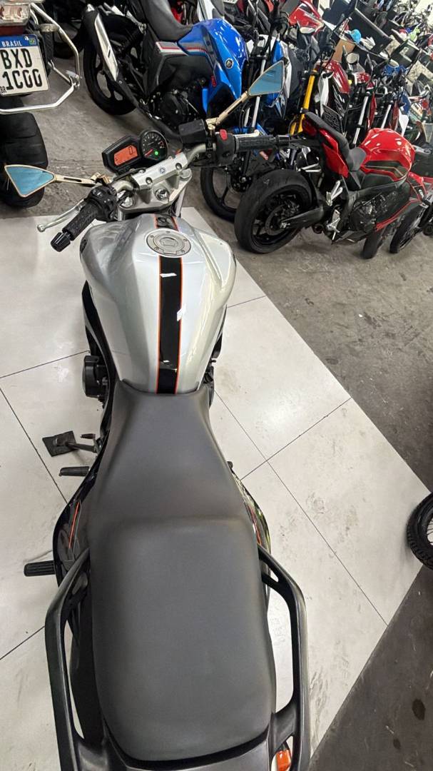 YAMAHA FAZER 600S