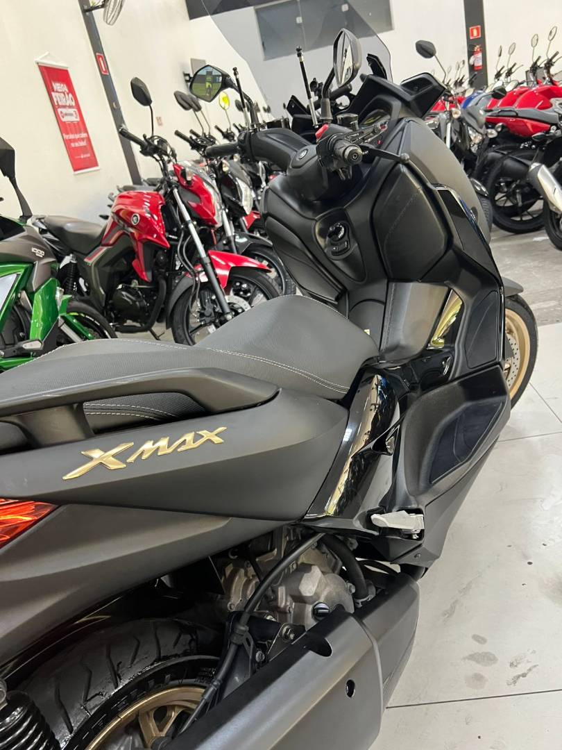 YAMAHA XMAX 250 CONNECTED ABS