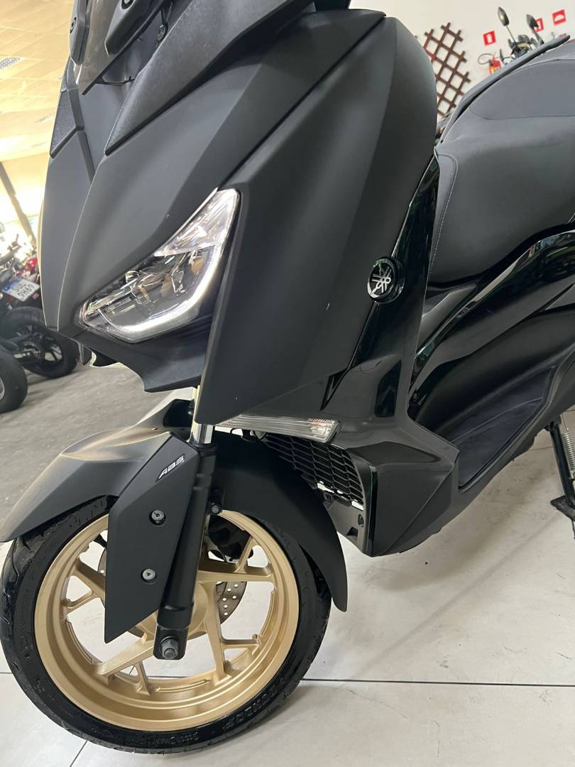YAMAHA XMAX 250 CONNECTED ABS