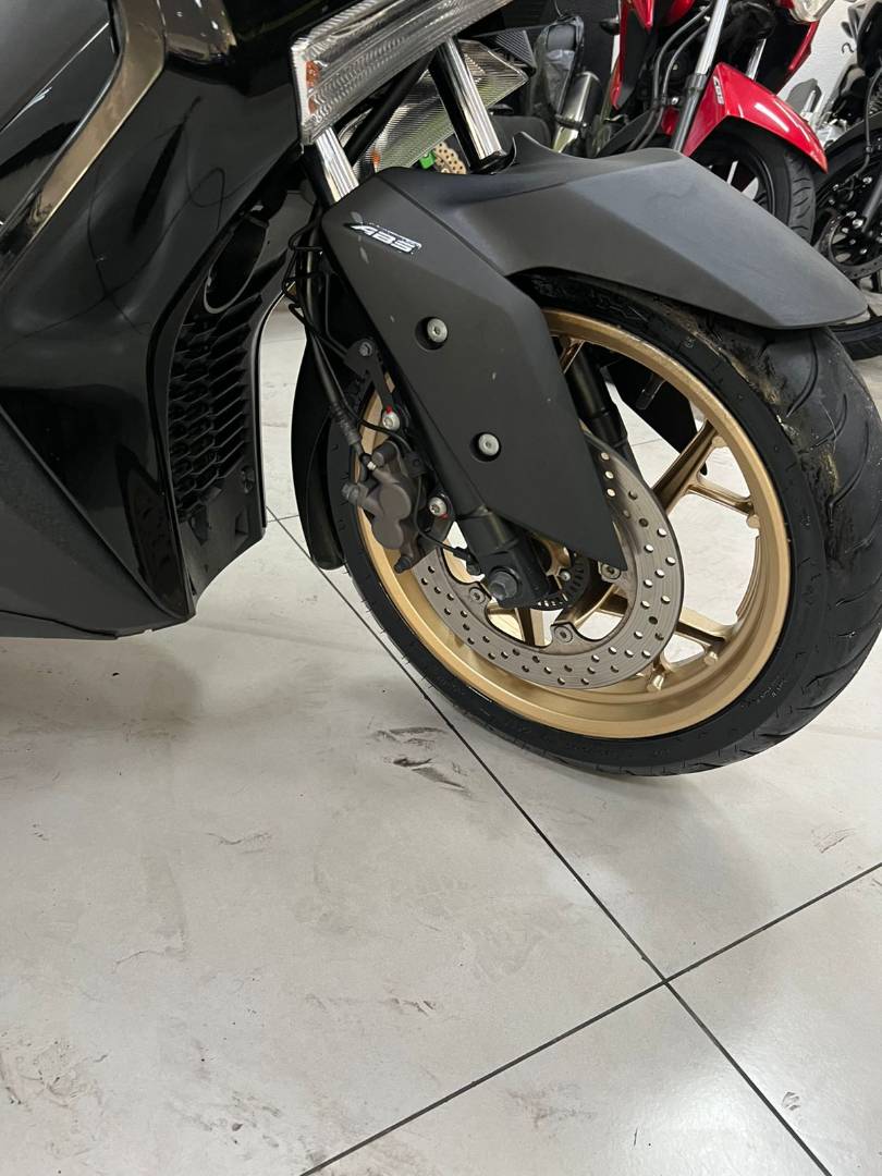 YAMAHA XMAX 250 CONNECTED ABS