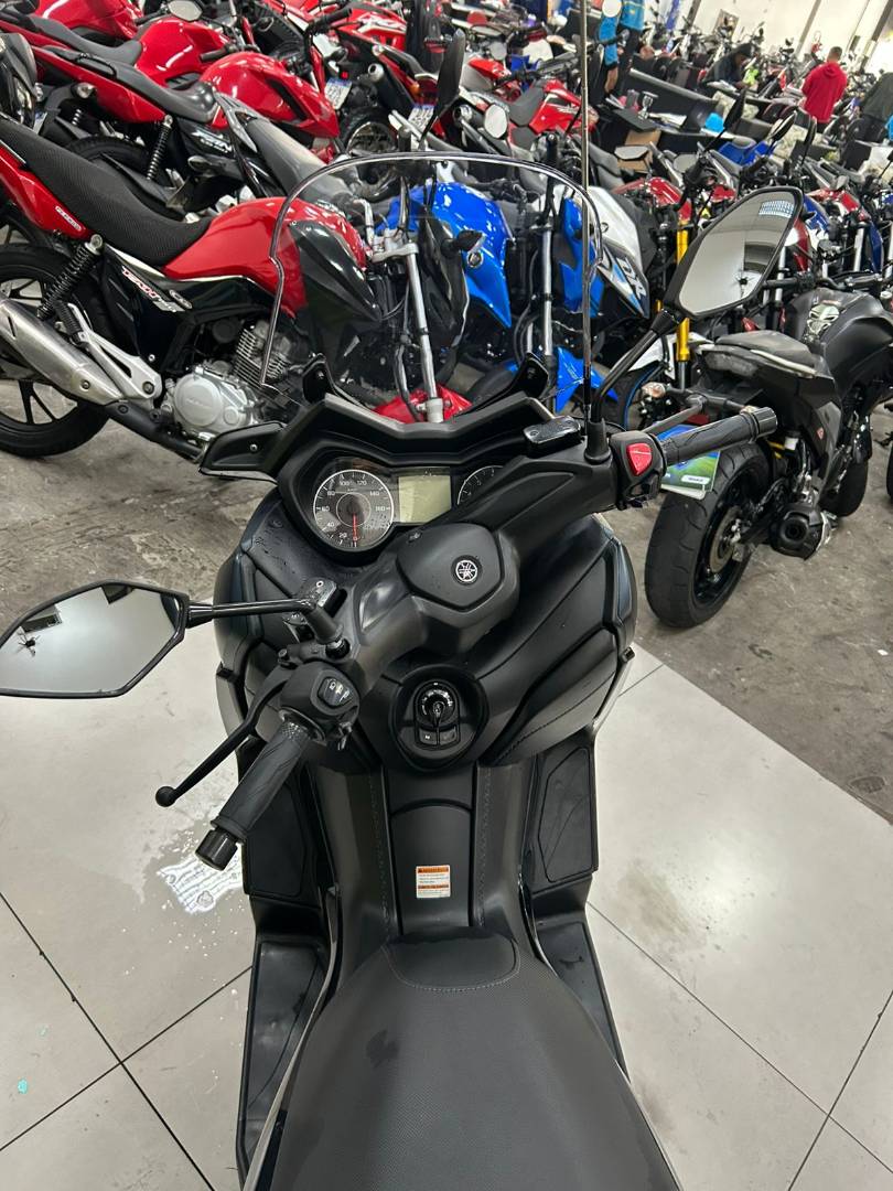 YAMAHA XMAX 250 CONNECTED ABS