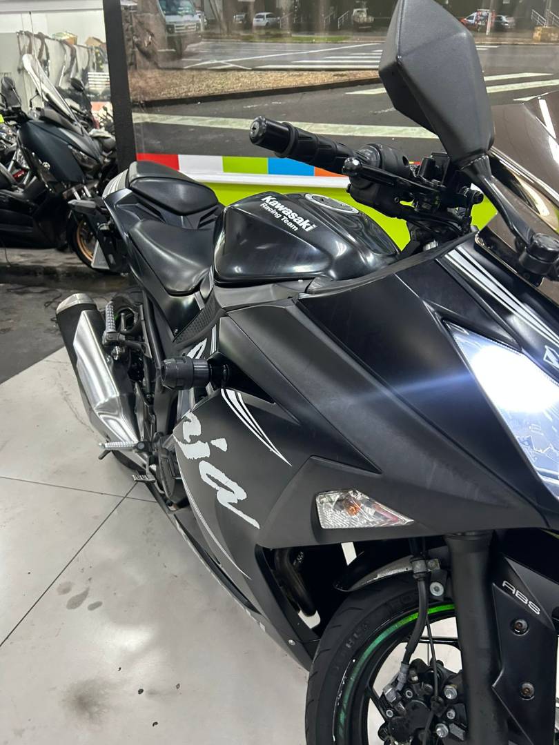 KAWASAKI NINJA 300 ABS