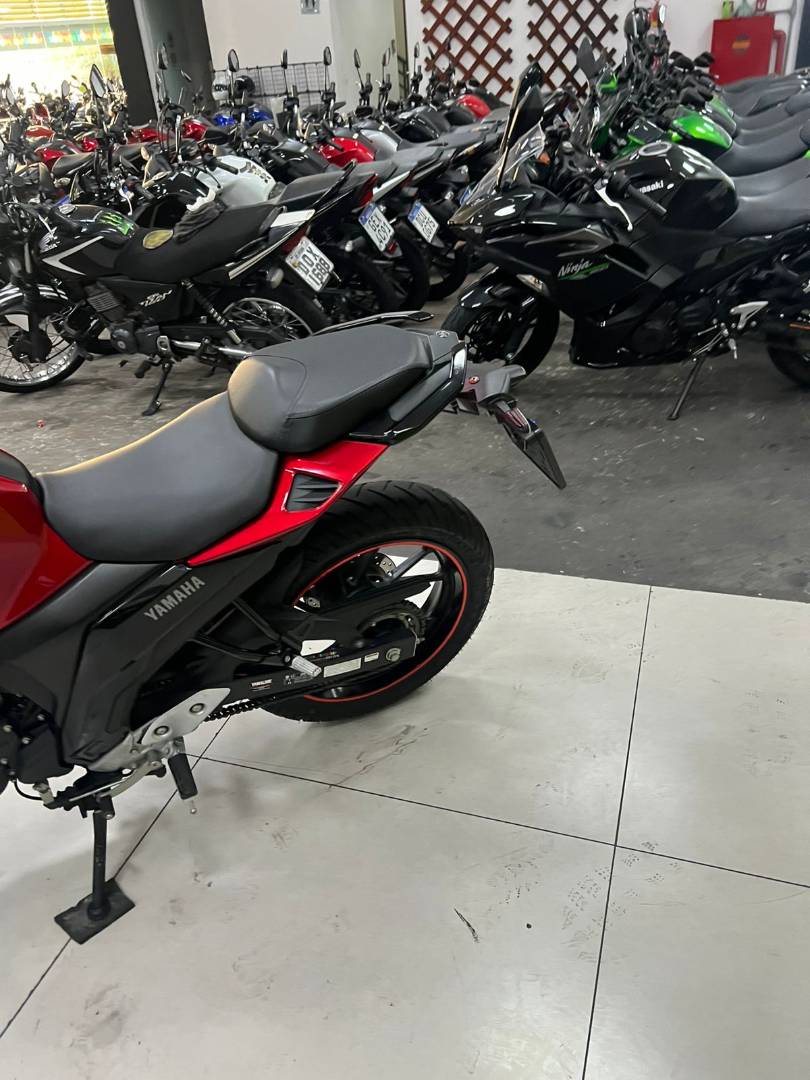 YAMAHA FZ25 FAZER ABS