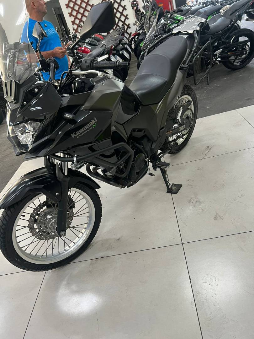 KAWASAKI VERSYS-X 300
