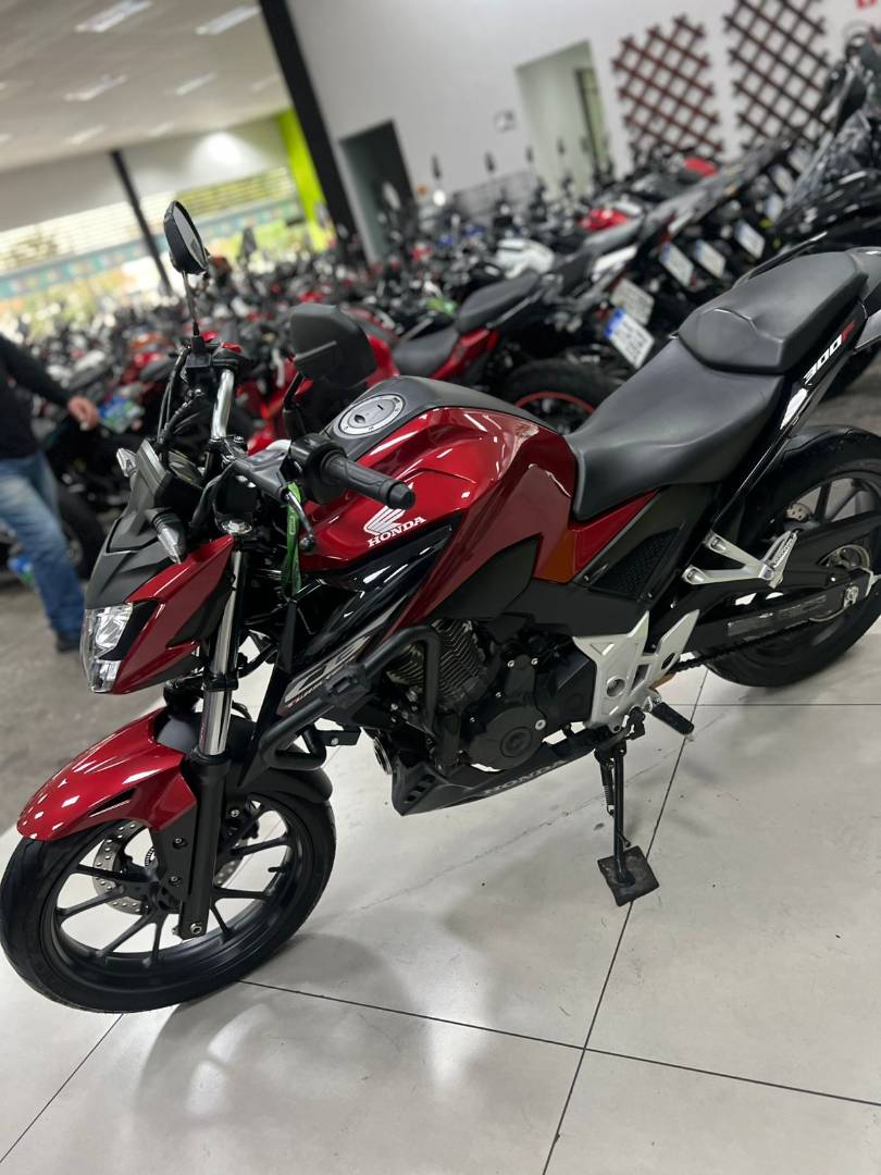 HONDA CB 300F TWISTER CBS