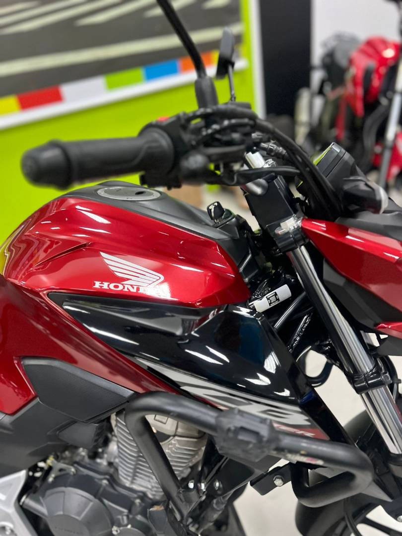 HONDA CB 300F TWISTER CBS