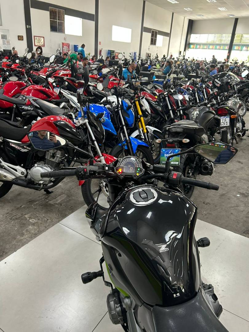 KAWASAKI Z900