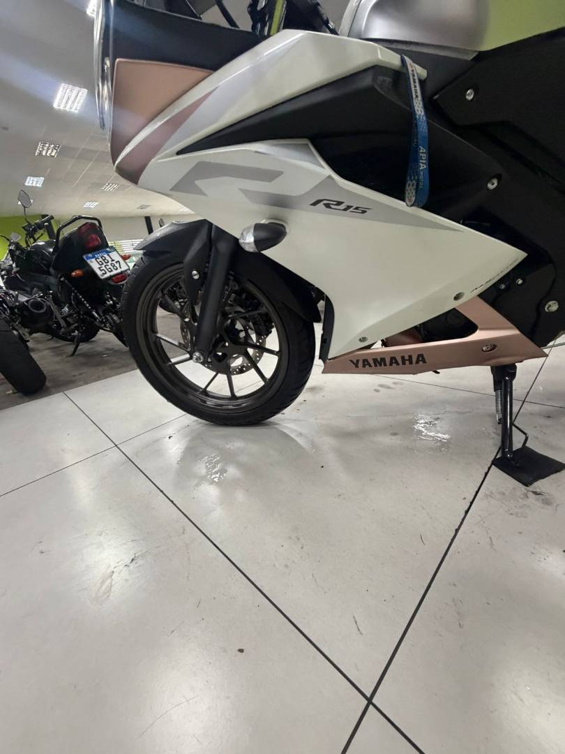 YAMAHA YZF R15