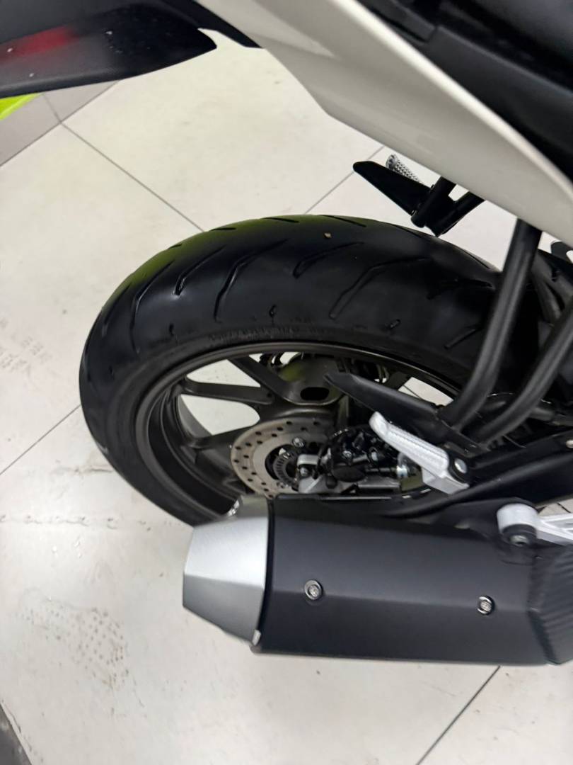 YAMAHA YZF R15