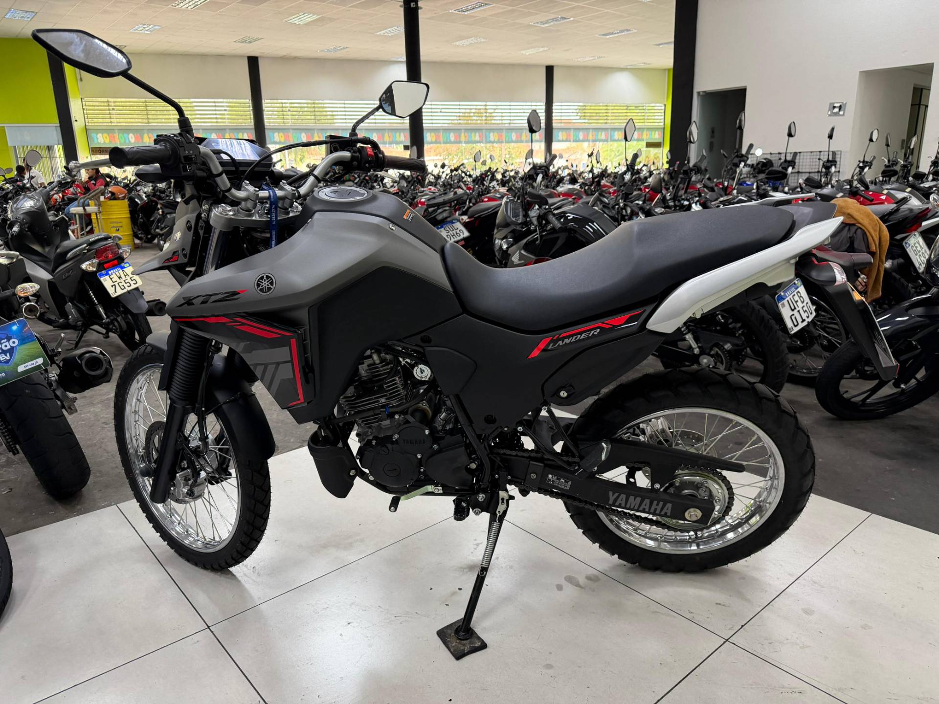 YAMAHA XTZ 250 LANDER CONNECTED