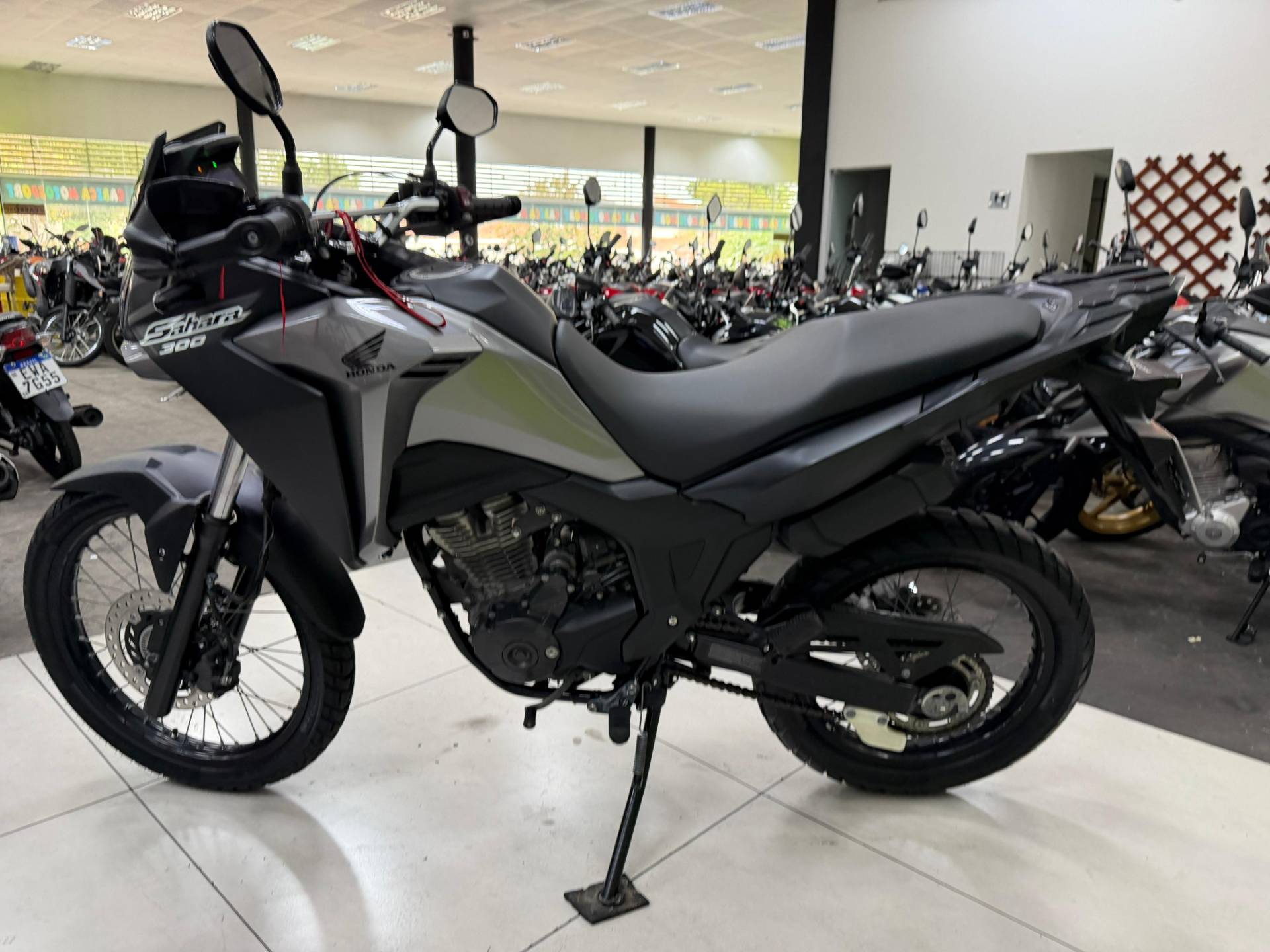 HONDA XRE 300 SAHARA
