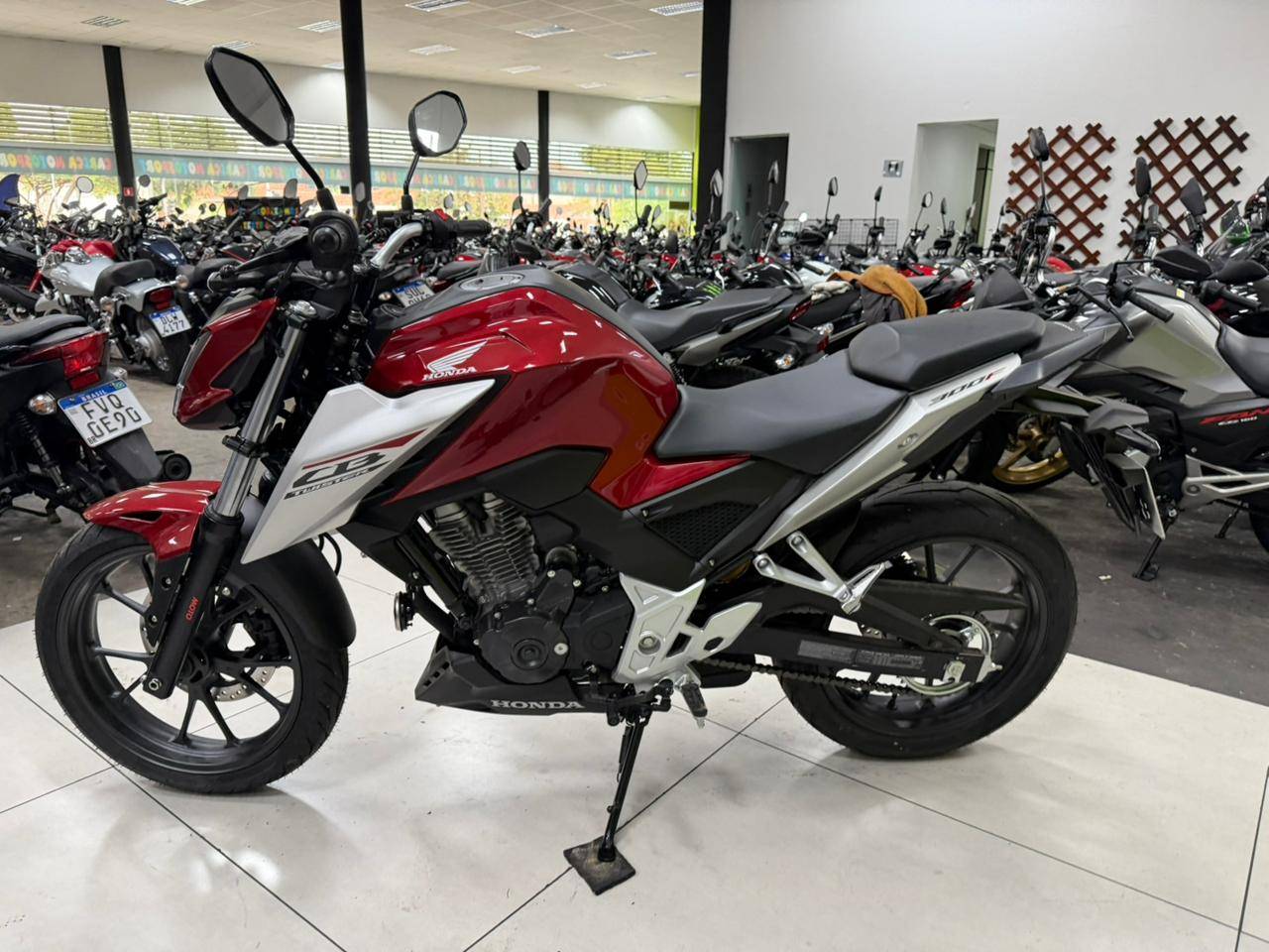 HONDA CB 300F TWISTER CBS